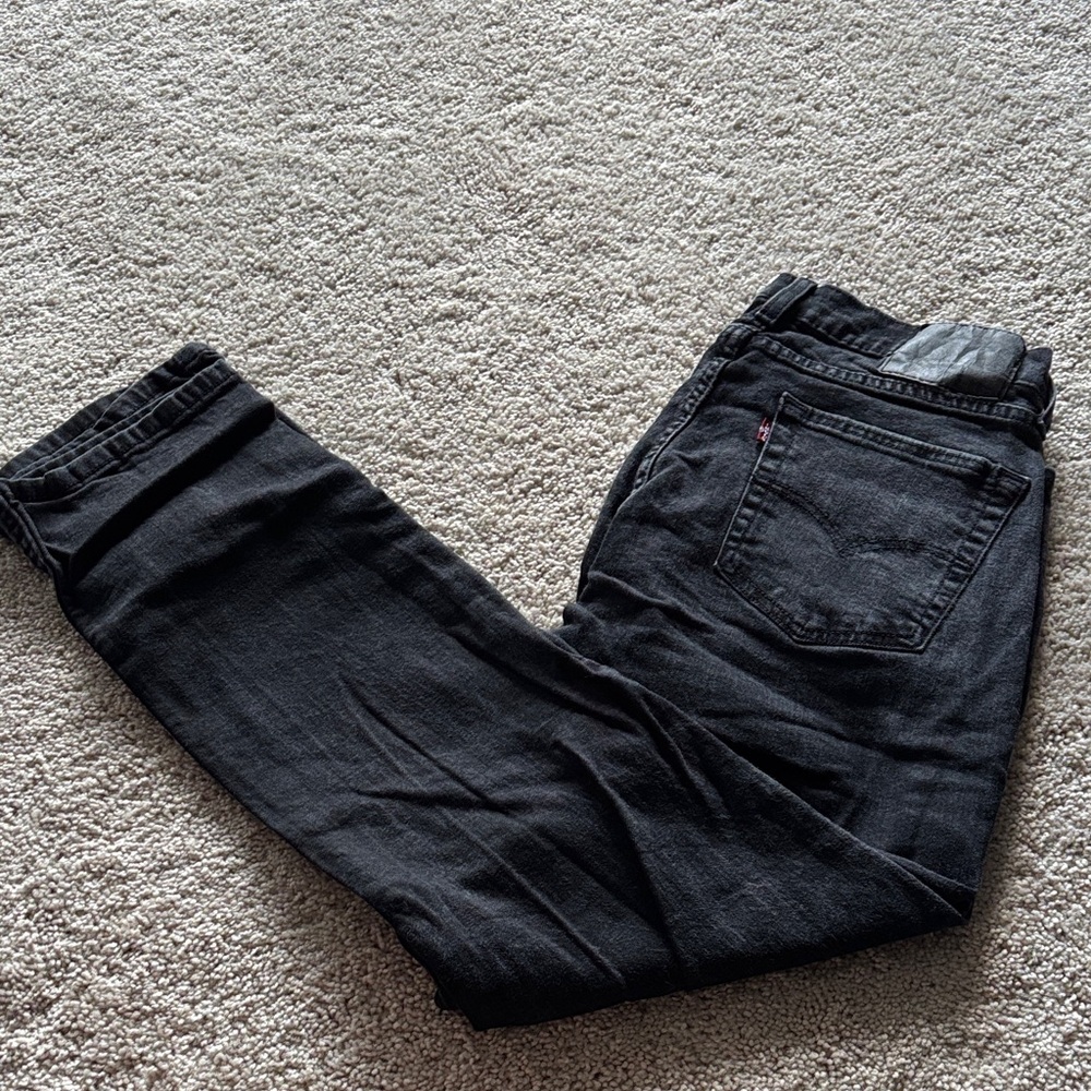 Men's Black Levi Jeans